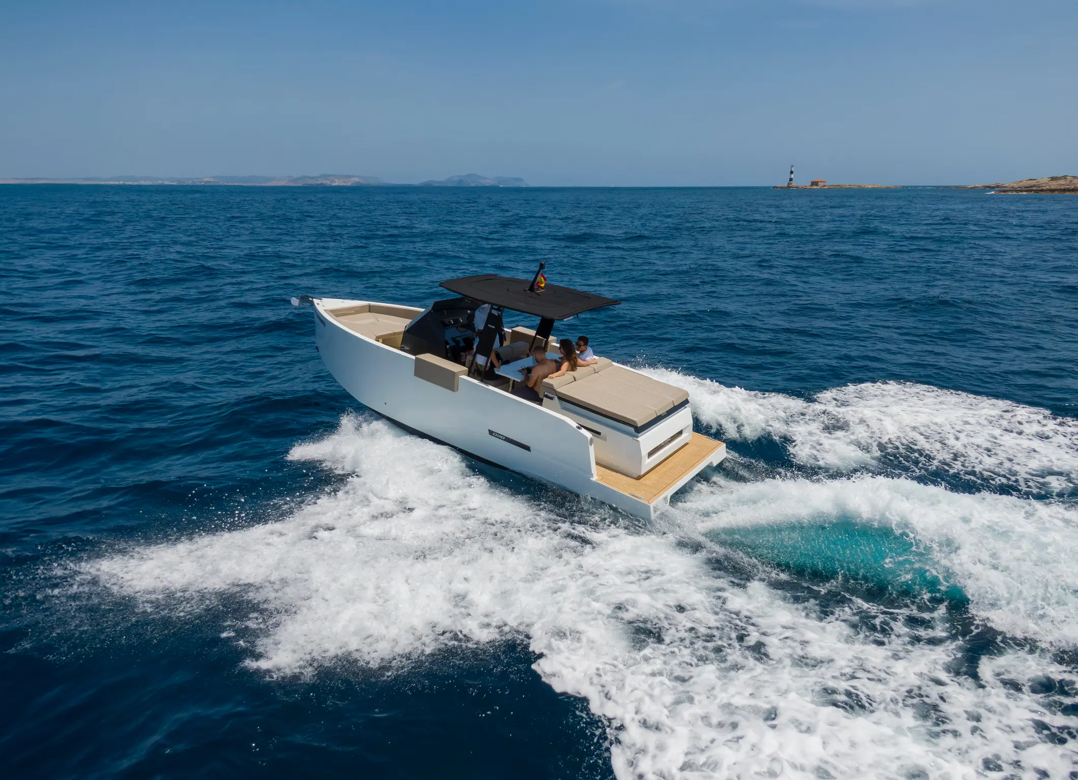 Mare de Antonio Yachts D28